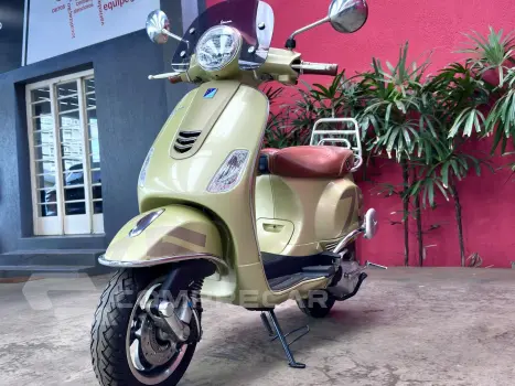 VESPA CLASSIC VXL 150