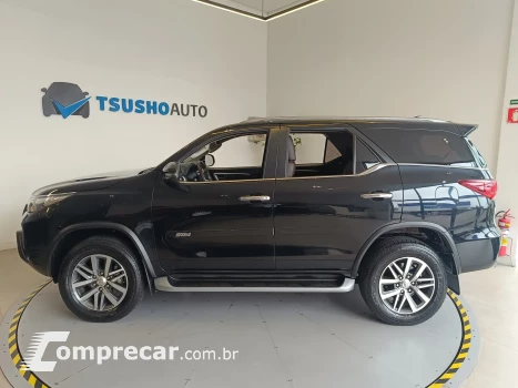 HILUX SW4 2.8 SRX 4X4 7 LUGARES 16V TURBO INTERCOOLER  4P AU
