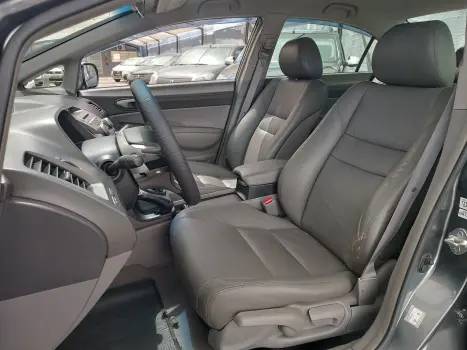 CIVIC 1.8 LXL 16V