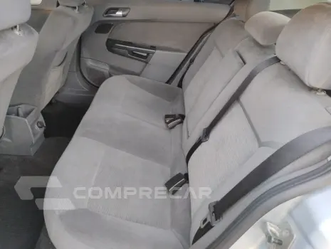 VECTRA 2.0 MPFI Elegance 8V