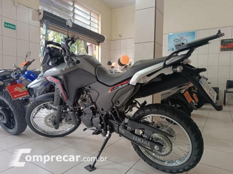 XTZ 250 LANDER