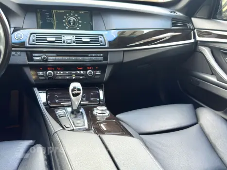 550i 4.4 SEDAN V8 32V GASOLINA 4P AUTOMÁTICO