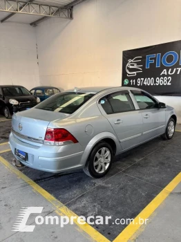 VECTRA 2.0 MPFI Expression 8V