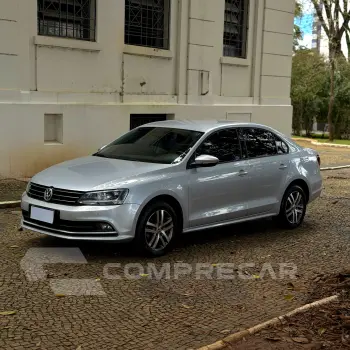 Volkswagen JETTA 1.4 16V TSI Comfortline 4 portas