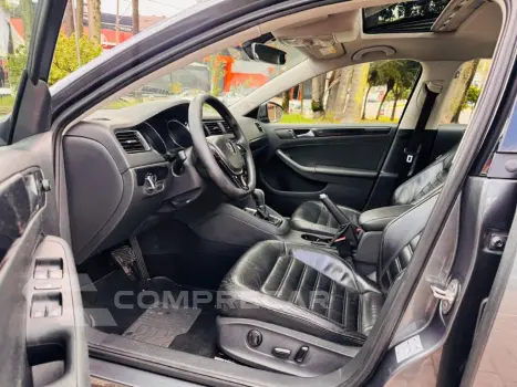 JETTA Highline 2.0 TSI 16V 4p Tiptronic