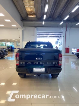 RANGER 2.2 Black 4X2 CD 16V