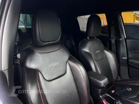 TORO 2.0 16V Turbo Ultra 4WD