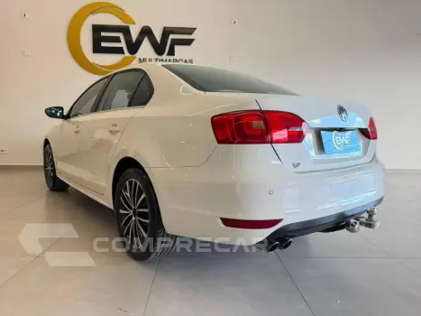 VOLKSWAGEN JETTA 2.0 TSI HIGHLINE DSG