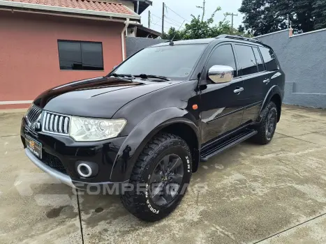Mitsubishi PAJERO DAKAR 3.2 HPE 4X4 7 Lugares 16V Turbo Intercooler 4 portas