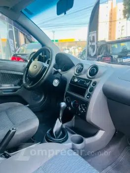 Fiesta Sed. 1.6 8V Flex 4p