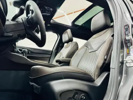 COMMANDER OVERLAND T270 1.3 TB FLEX AUT