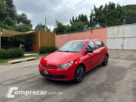 Volkswagen GOL - 1.0 MI 8V 4P MANUAL G.V 4 portas