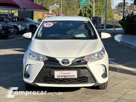 Toyota YARIS 1.5 16V FLEX SEDAN XL LIVE MULTIDRIVE 4 portas