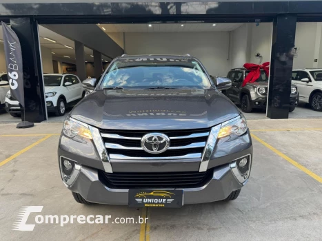 Hilux SW4 SRV 4x2 2.7 Flex 16V Aut.