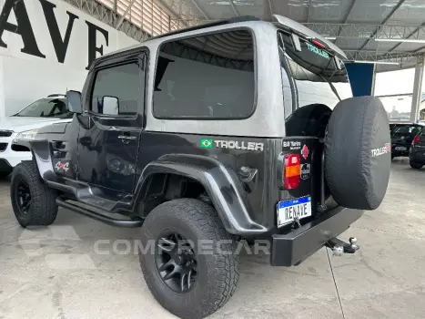 T-4 4x4 2.8 TB Int. Cap. Rígida Diesel