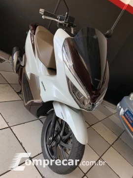 PCX DLX 150