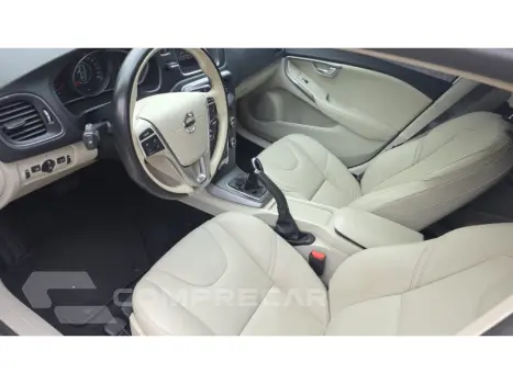 V40 2.0 T4 KINETIC GASOLINA 4P AUTOMÁTICO