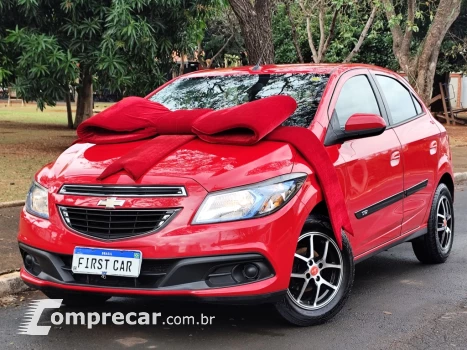 CHEVROLET ONIX 1.4 MPFI LT 8V FLEX 4P MANUAL 4 portas