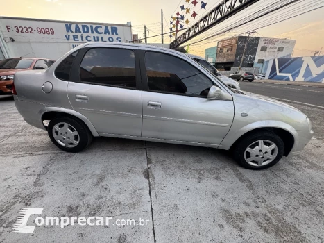 CLASSIC 1.0 MPFI LS 8V FLEX 4P MANUAL