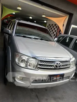 HILUX SW4 4.0 SRX 4X4 7 Lugares V6 24V