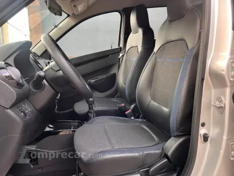 KWID Intense 1.0 Flex 12V 5p Mec.