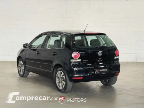 POLO - 1.6 MI 8V 4P MANUAL