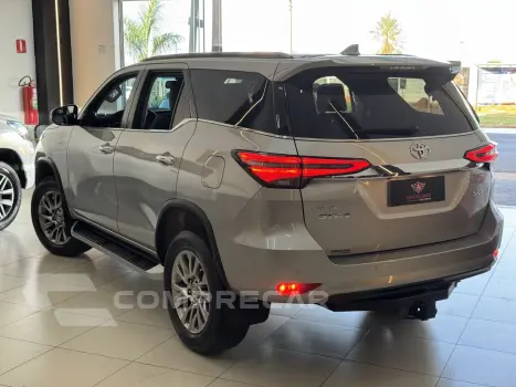 Hilux SW4 2.8 16V 4P SRX 4X4 7 LUGARES TURBO DIESEL AUTOMÁTI