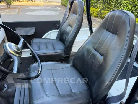 JEEP 2.6 6 Cilindros 12V