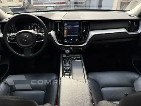 XC60 2.0 T5 Momentum AWD Geartronic