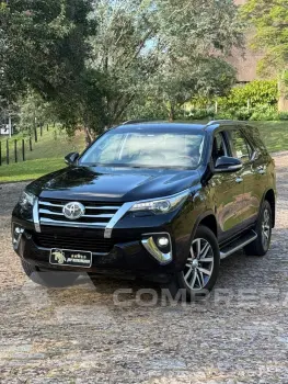 Hilux SW4 SRX 4x4 2.8 TDI 16V Dies. Aut.