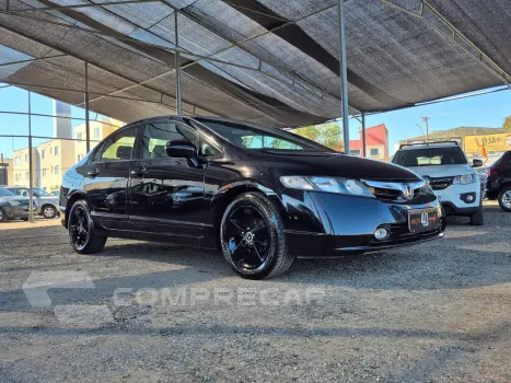 Civic 1.8 Lxs 16V Gasolina 4P Automático