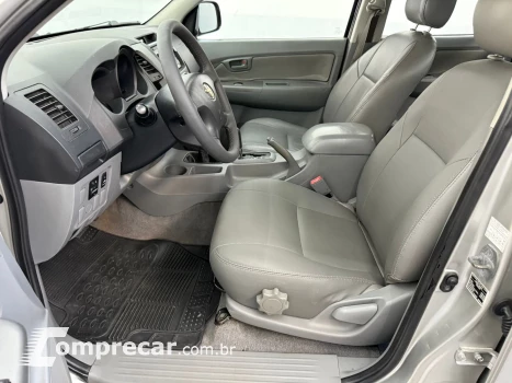 HILUX 2.4 4X4 CD 8V