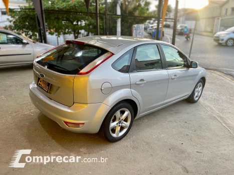 FOCUS 1.6 SE Hatch 16V