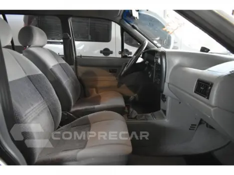 VERSAILLES - 2.0 GL 8V 4P MANUAL