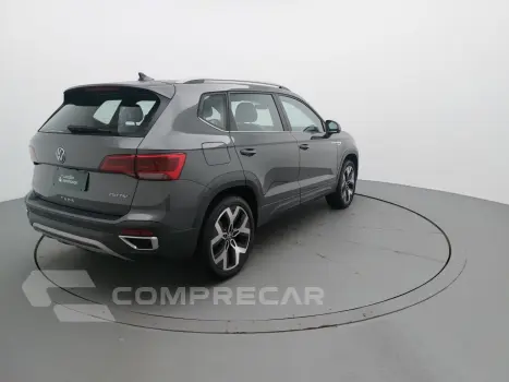 TAOS 1.4 250 TSI TOTAL FLEX HIGHLINE AUTOMÁTICO