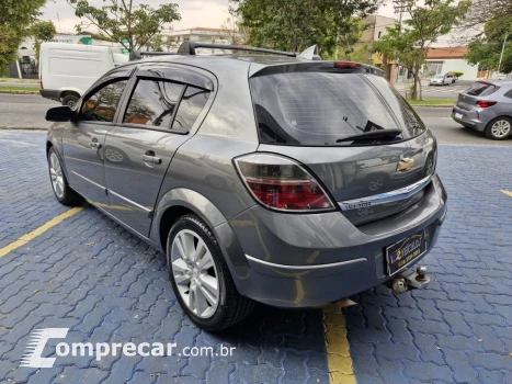 VECTRA 2.0 MPFI GT HATCH 8V FLEX 4P MANUAL