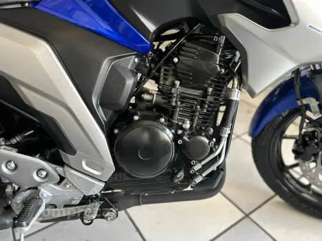 FZ25 ABS