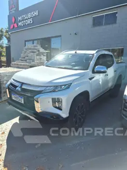 Mitsubishi L200 TRITON 2.4 16V Turbo Sport Hpe-s Urban CD 4X4 4 portas