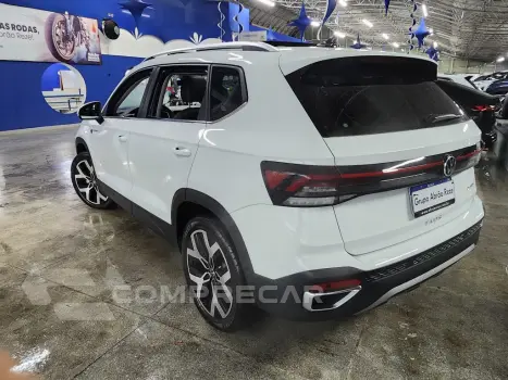 TAOS 1.4  250 TSI TOTAL FLEX HIGHLINE AUTOMÁTICO