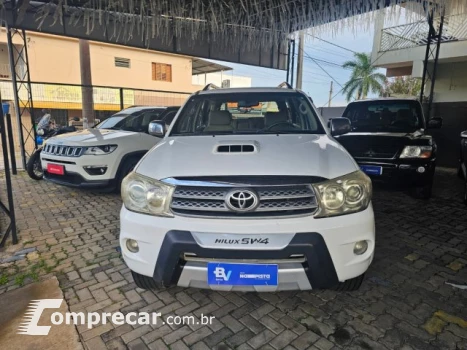 HILUX SW4 - 3.0 SRV 4X4 7 LUGARES 16V TURBO INTERCOOLER 4P A