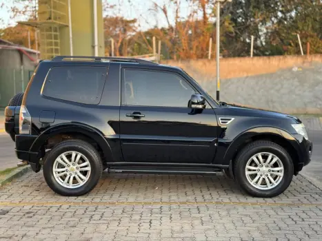 Pajero Full 3.8 V6 24V HPE 4X4 AUTOMÁTICO