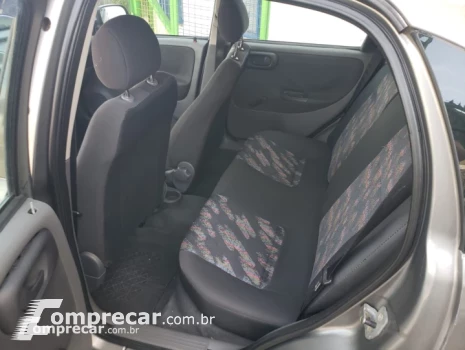 Corsa 1.8