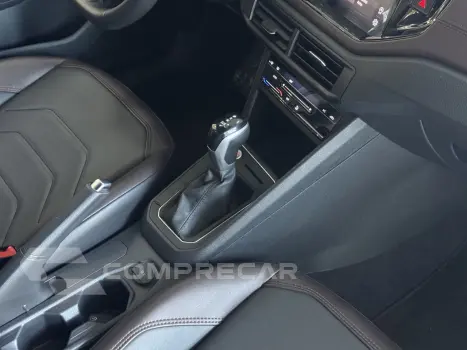 Virtus 1.0 4P 200 TSI FLEX HIGHLINE AUTOMÁTICO