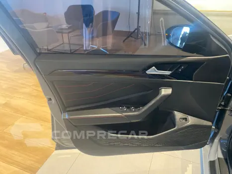 Jetta 2.0 4P 350 TSI GLI AUTOMÁTICO DSG