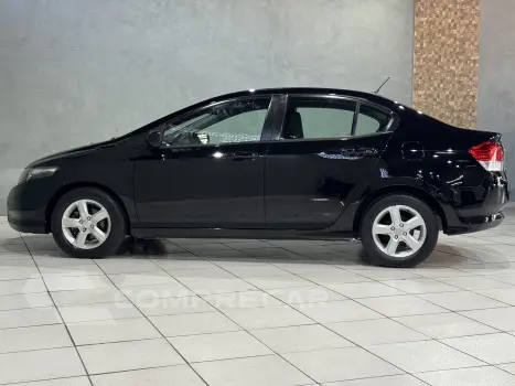 CITY 1.5 LX Sedan 16V