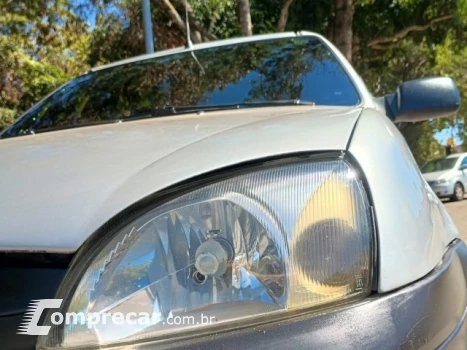 COURIER - 1.6 MPI L 8V 2P MANUAL