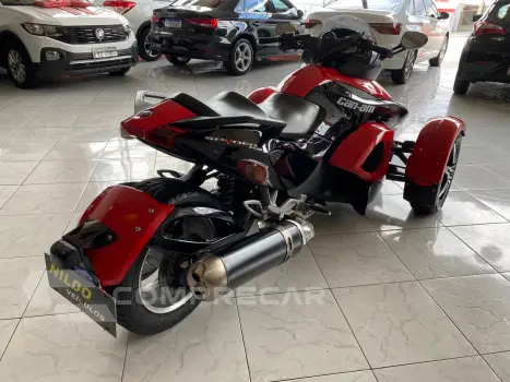 Triciclo Spyder 990 RS