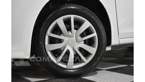 SANDERO - 1.0 12V SCE AUTHENTIQUE 4P MANUAL