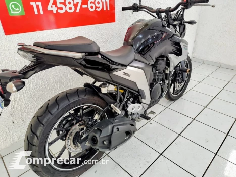 FZ25 FAZER
