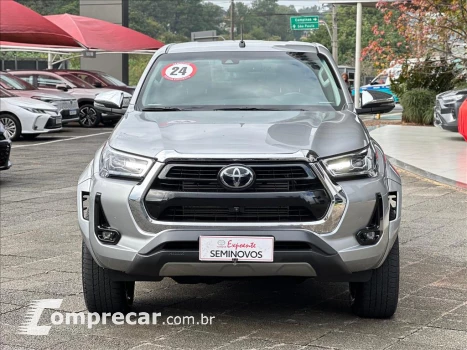 Toyota HILUX 2.8 D-4D TURBO DIESEL CD SRX PLUS 4X4 AUTOM 4 portas